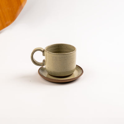 Xícara Reta com Alça Arco