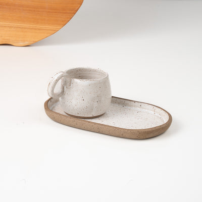 Xícara Cumbuca com Alça em Laço com pires alongado