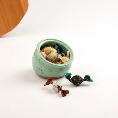Bomboniere em cerâmica artesanal — argila Flocos, esmalte Verde Menta