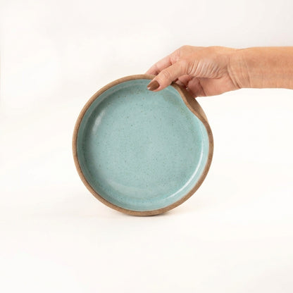 Bowl borda reta amassadinha em cerâmica artesanal — tamanho 19cm x 4cm, argila Cappuccino, esmalte Jujuba