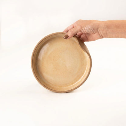 Bowl borda reta amassadinha em cerâmica artesanal — tamanho 19cm x 4cm, argila Cappuccino, esmalte Pedra Sabão