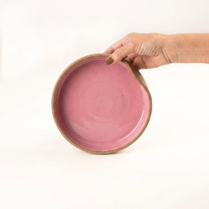 Bowl borda reta amassadinha em cerâmica artesanal — tamanho 19cm x 4cm, argila Cappuccino, esmalte Rosa Barbie