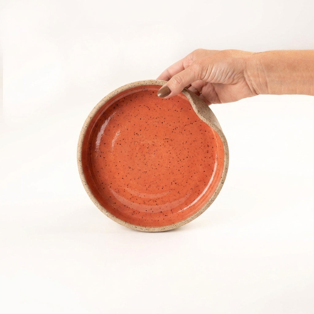 Bowl borda reta amassadinha em cerâmica artesanal — tamanho 19cm x 4cm, argila Flocos, esmalte Laranja Intenso