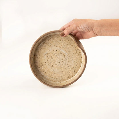 Bowl borda reta amassadinha em cerâmica artesanal — tamanho 19cm x 4cm, argila Flocos, esmalte Pedra Sabão