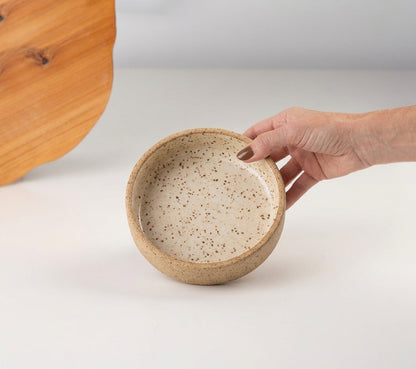 Bowl borda reta em cerâmica artesanal — tamanho 13cm x 4cm, argila Flocos, esmalte Pedra Sabão