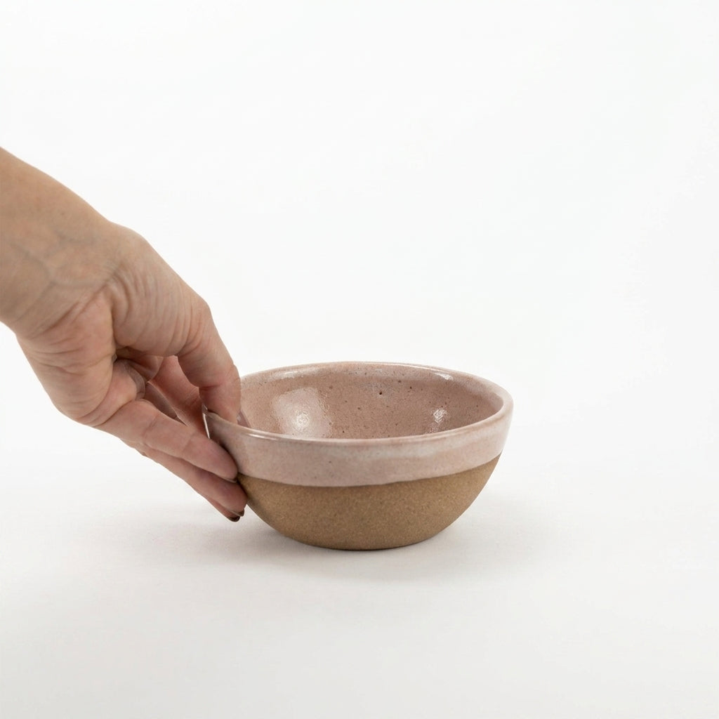 Bowl Encontro redondo em cerâmica artesanal — tamanho 13cm x 5cm, argila Cappuccino, esmalte Nude