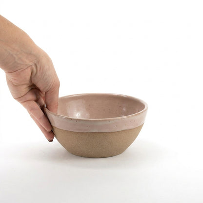 Bowl Encontro redondo em cerâmica artesanal — tamanho 16cm x 7cm, argila Cappuccino, esmalte Nude