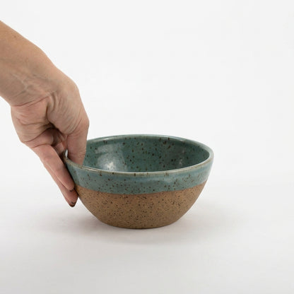 Bowl Encontro redondo em cerâmica artesanal — tamanho 16cm x 7cm, argila Flocos, esmalte Verde Exército
