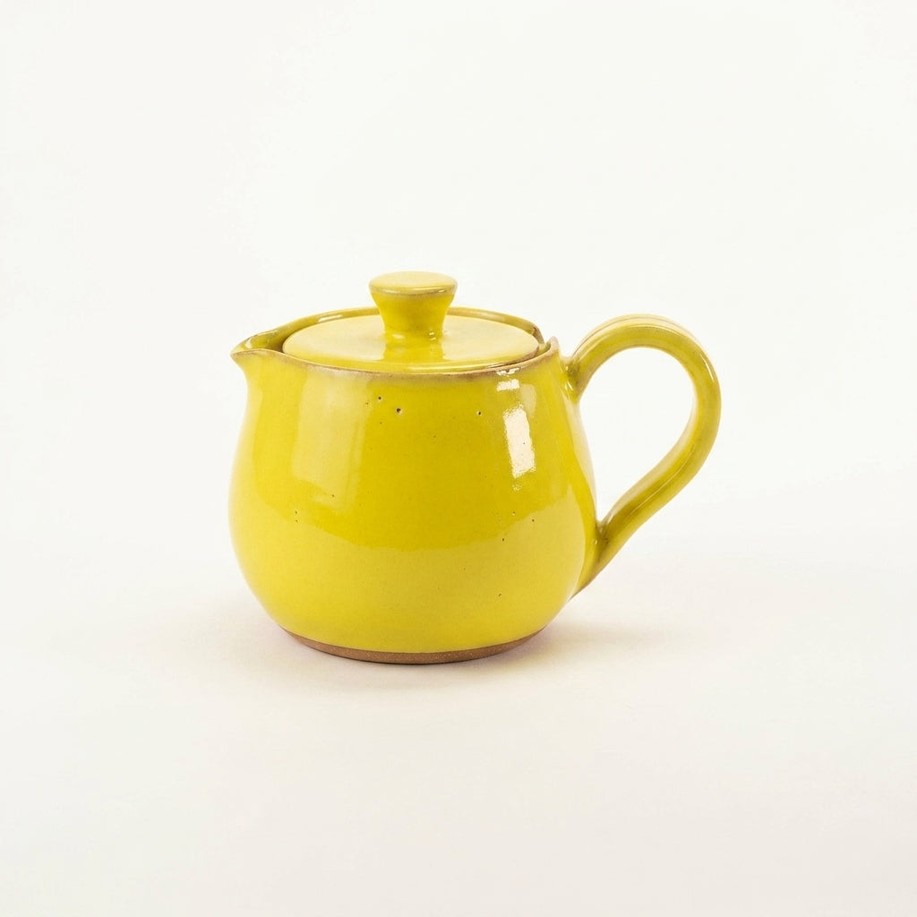 Bule Cumbuca em cerâmica artesanal — argila Cappuccino, esmalte Amarelo Intenso