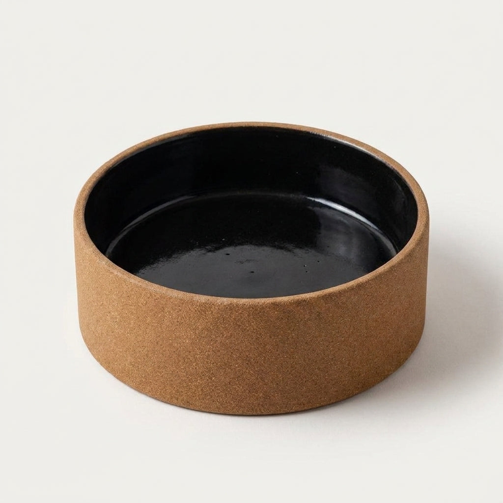 Comedouro Pet em cerâmica artesanal — tamanho 11 Ø X 4 CM, argila Cappuccino, esmalte Preto Ébano