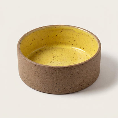 Comedouro Pet em cerâmica artesanal — tamanho 11 Ø X 4 CM, argila Flocos, esmalte Amarelo Intenso