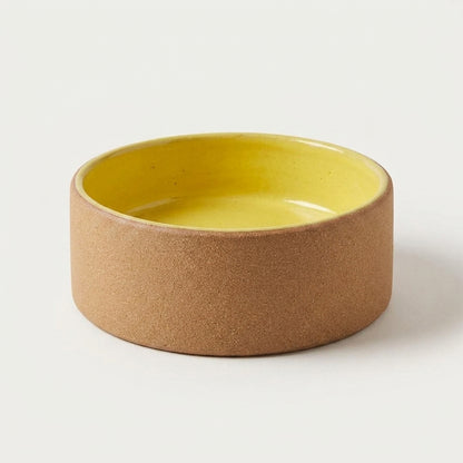 Comedouro Pet em cerâmica artesanal — tamanho 15 Ø x 5 CM, argila Cappuccino, esmalte Amarelo Intenso