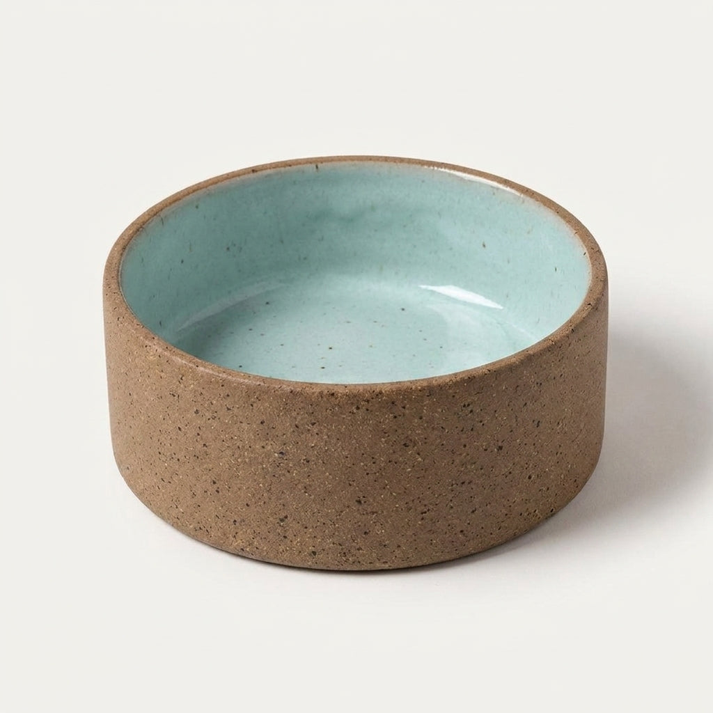 Comedouro Pet em cerâmica artesanal — tamanho 15 Ø x 5 CM, argila Flocos, esmalte Jujuba