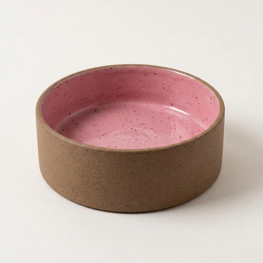 Comedouro Pet em cerâmica artesanal — tamanho 15 Ø x 5 CM, argila Flocos, esmalte Rosa Barbie