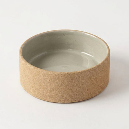 Comedouro Pet em cerâmica artesanal — tamanho 18 Ø x 6 CM, argila Cappuccino, esmalte Verde Pompeia