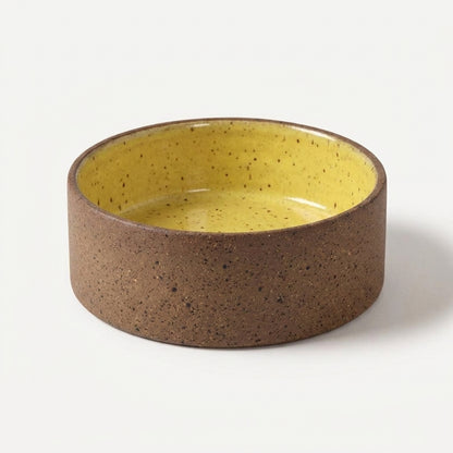 Comedouro Pet em cerâmica artesanal — tamanho 18 Ø x 6 CM, argila Flocos, esmalte Amarelo Intenso