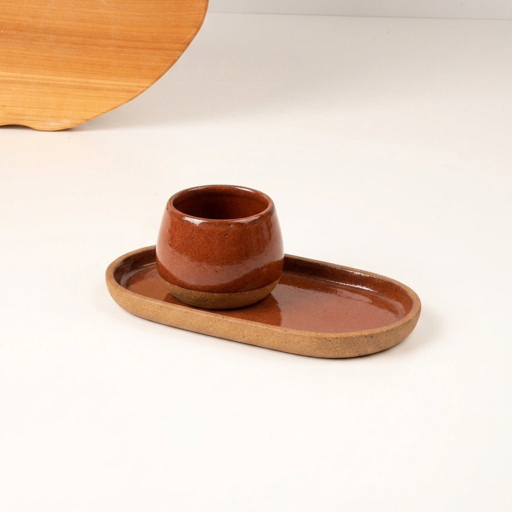 Copinho Cumbuca com Pires Alongado em cerâmica artesanal — tamanho 250ML, argila Cappuccino, esmalte Sol de Terracota
