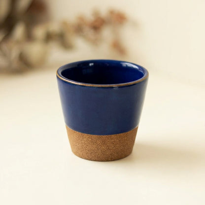 Copinho Tulipa em cerâmica artesanal — argila Cappuccino, esmalte Lazuli
