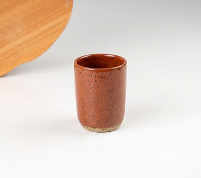 Copo Alto Encontro em cerâmica artesanal — argila Flocos, esmalte Sol de Terracota