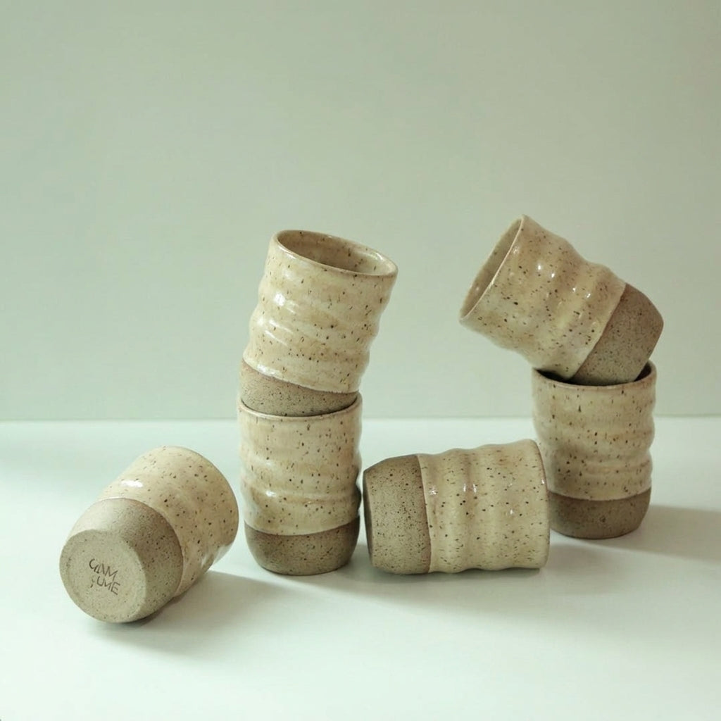 Copo Alto Orgânico em cerâmica artesanal — argila Flocos, esmalte Pedra Sabão