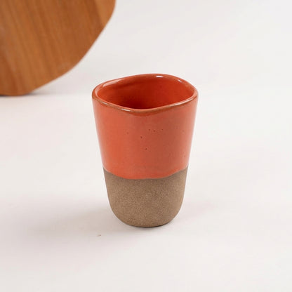 Copo Alto Tulipa em cerâmica artesanal — argila Cappuccino, esmalte Laranja Intenso