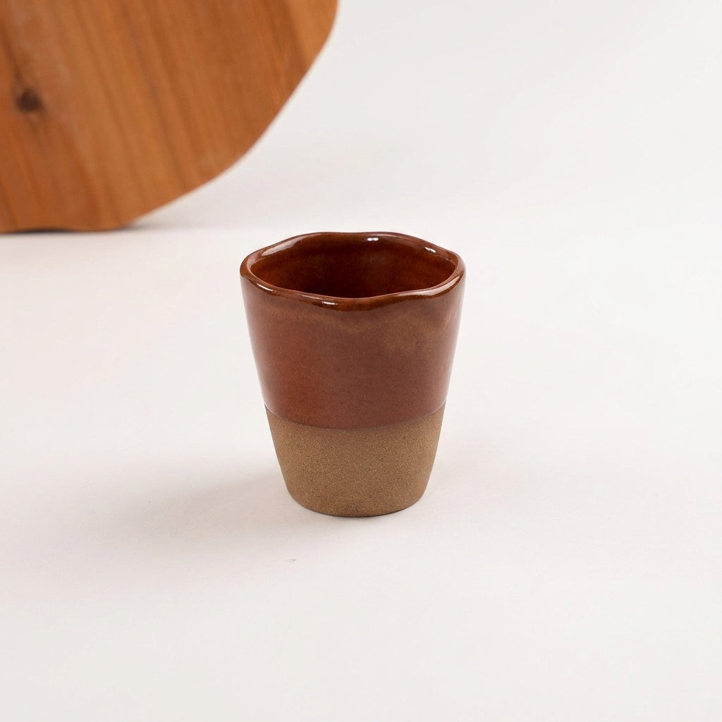 Copo Alto Tulipa em cerâmica artesanal — argila Cappuccino, esmalte Sol de Terracota
