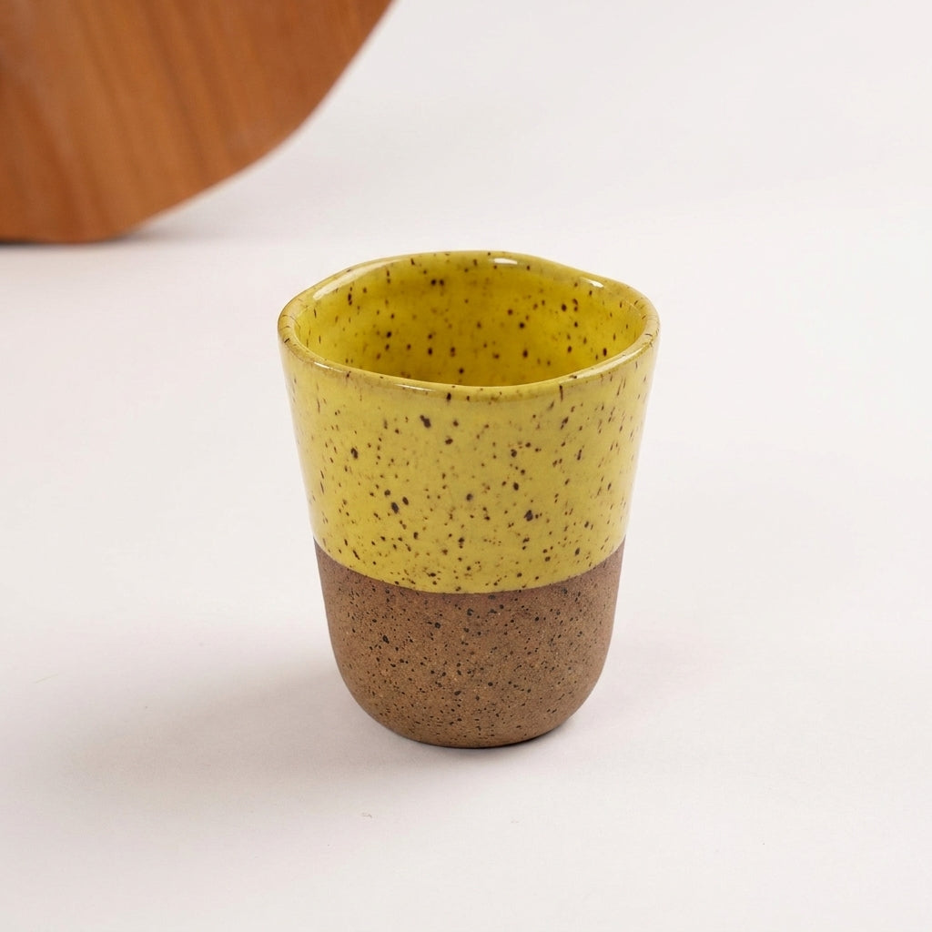 Copo Alto Tulipa em cerâmica artesanal — argila Flocos, esmalte Amarelo Intenso