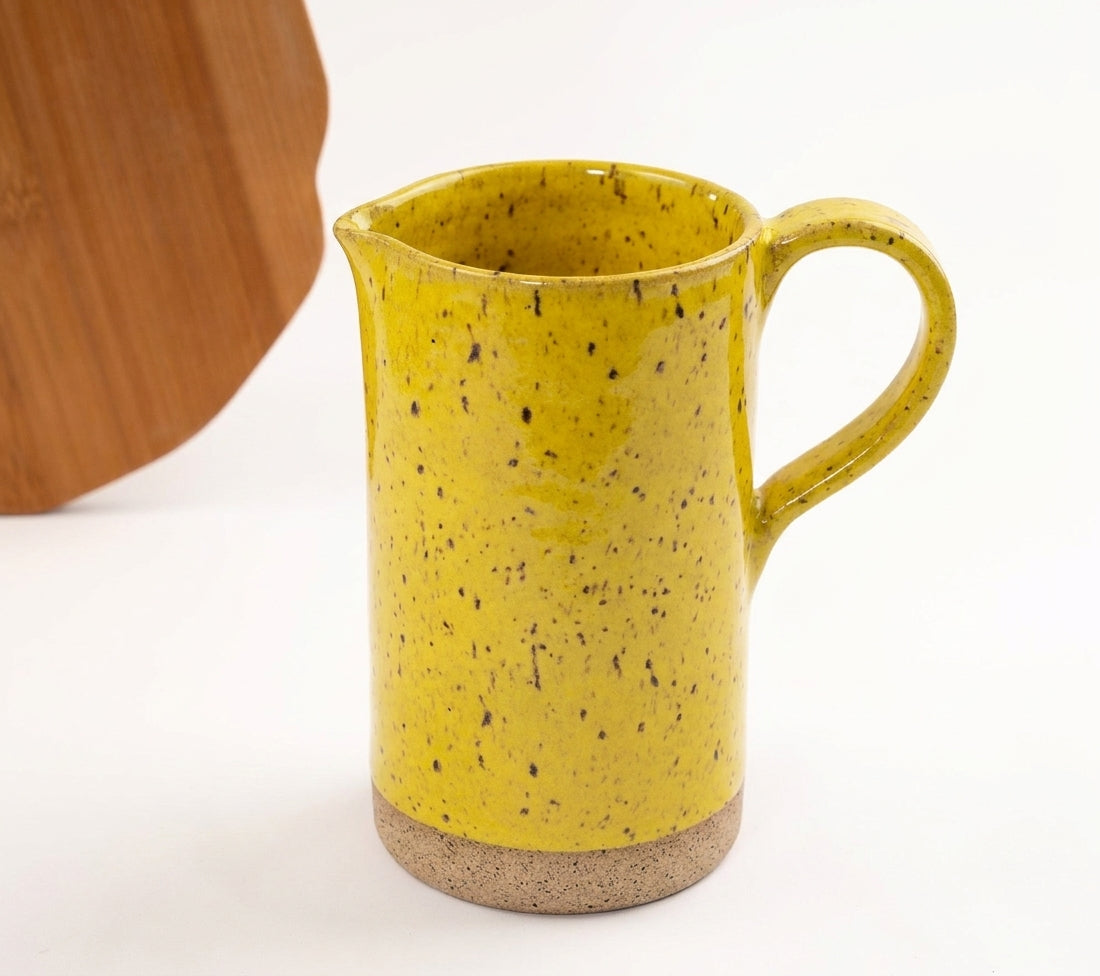 Jarra AMME em cerâmica artesanal — argila Flocos, esmalte Amarelo Intenso