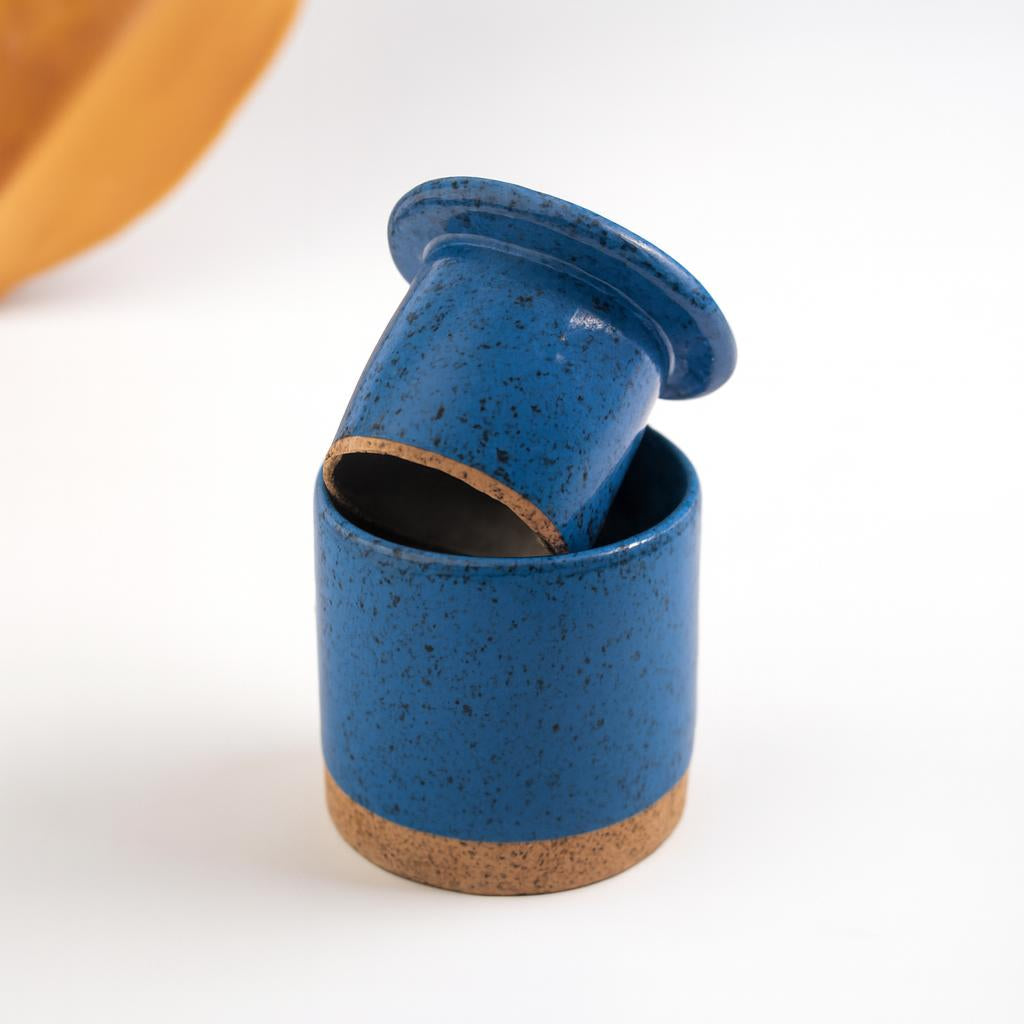 Manteigueira Francesa em cerâmica artesanal — argila Flocos, esmalte Lazuli