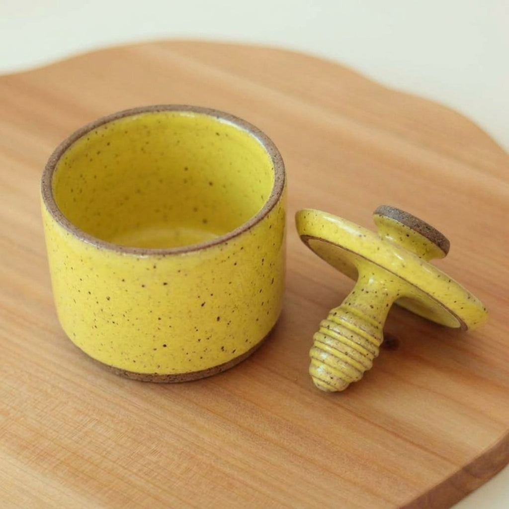 Meleira Reta em cerâmica artesanal — argila Flocos, esmalte Amarelo Intenso