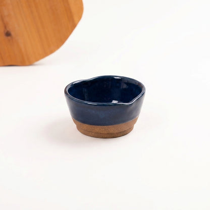 Mini bowl Coração em cerâmica artesanal — argila Cappuccino, esmalte Lazuli