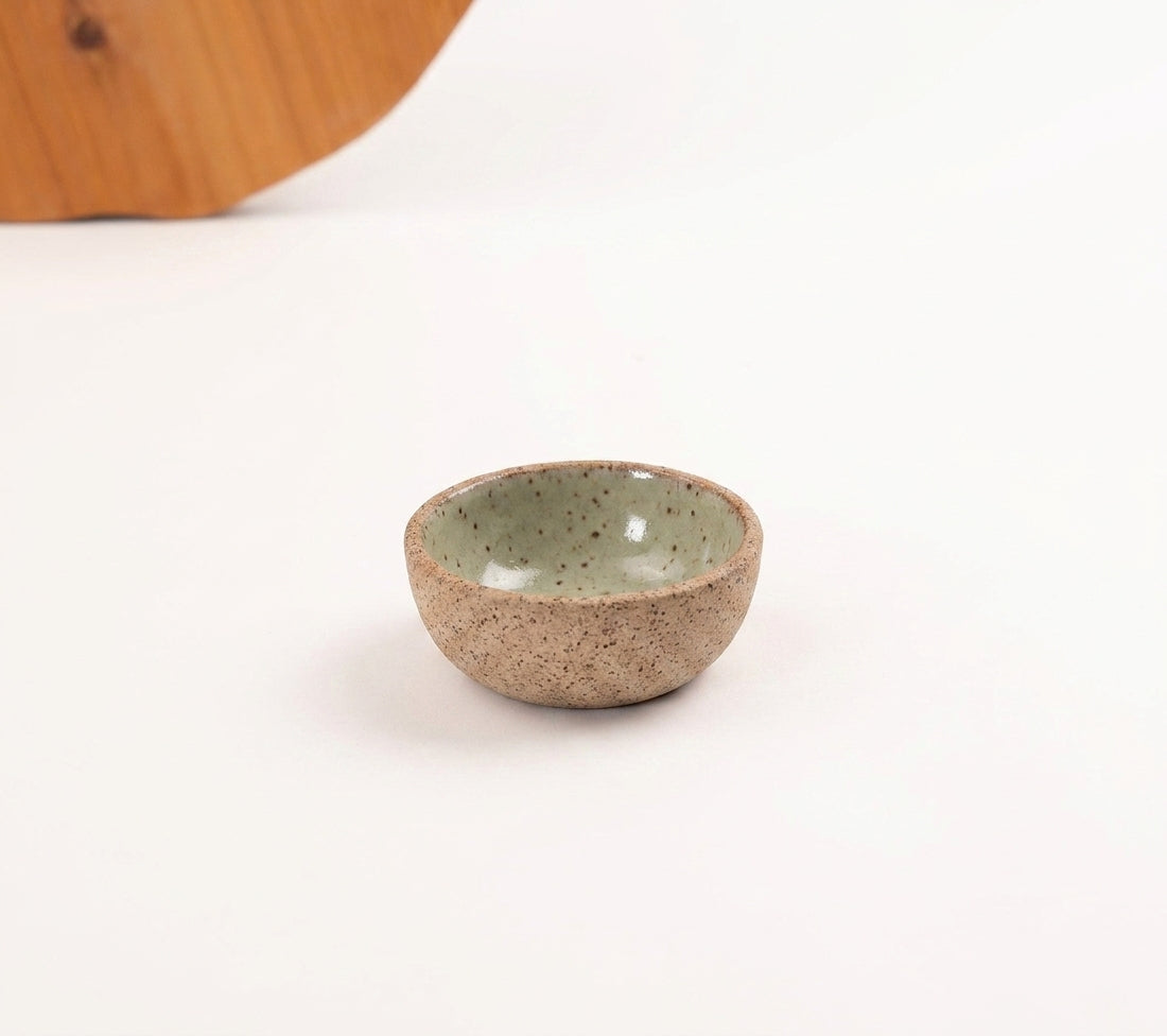 Mini Bowl Quadrado em cerâmica artesanal — argila Flocos, esmalte Verde Pompeia