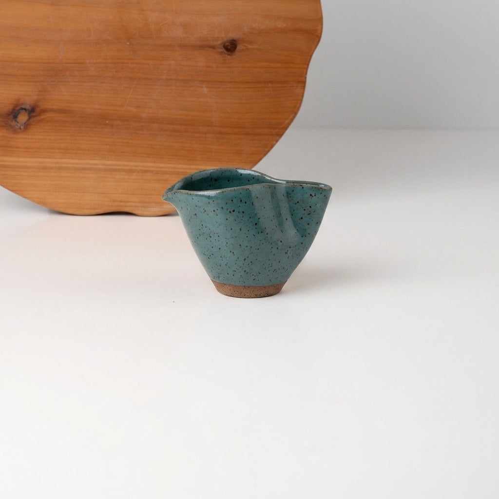 Molheira Andorinha em cerâmica artesanal — tamanho 100ml, argila Flocos, esmalte Verde Exército