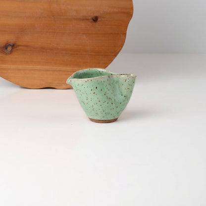 Molheira Andorinha em cerâmica artesanal — tamanho 100ml, argila Flocos, esmalte Verde Menta