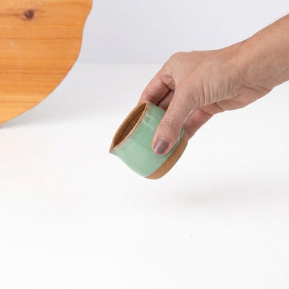Molheira Cumbuca em cerâmica artesanal — tamanho 100ML, argila Cappuccino, esmalte Verde Menta