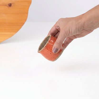 Molheira Cumbuca em cerâmica artesanal — tamanho 100ML, argila Flocos, esmalte Laranja Intenso