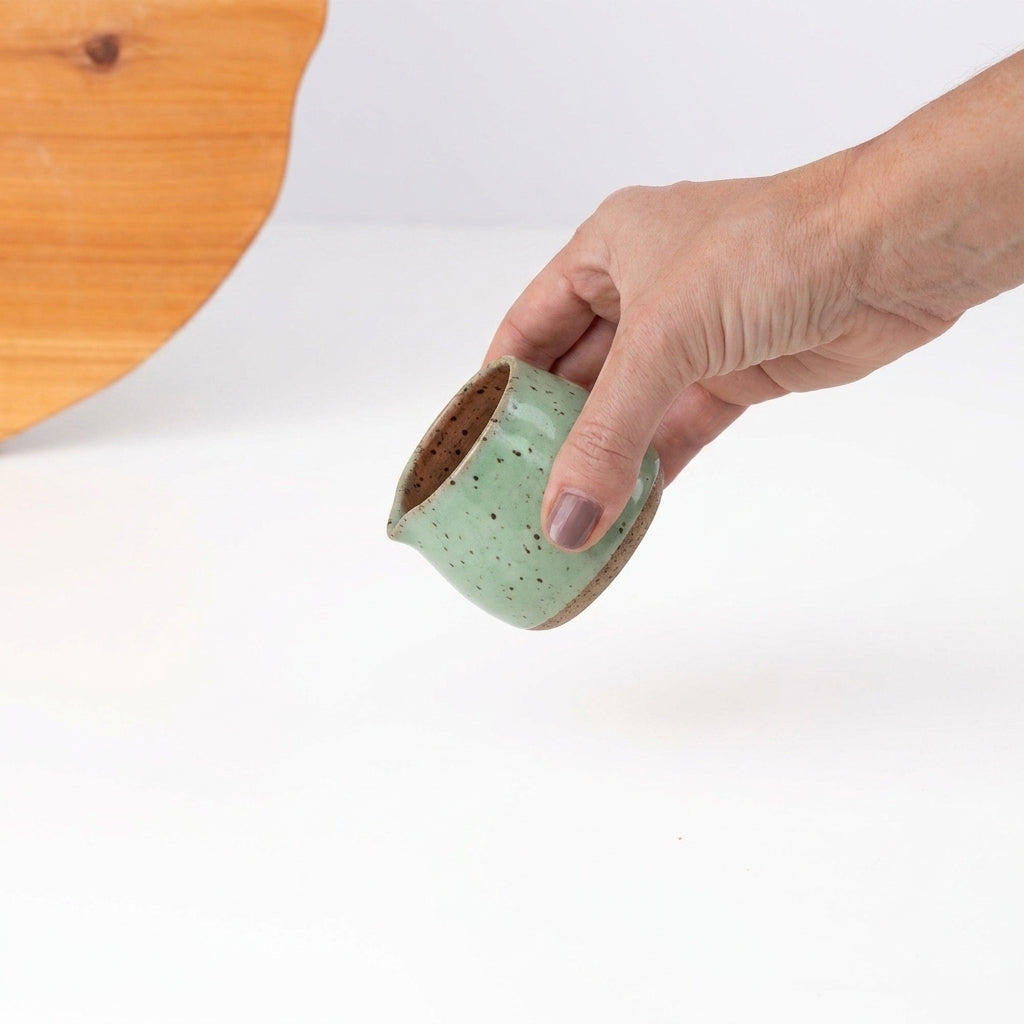 Molheira Cumbuca em cerâmica artesanal — tamanho 100ML, argila Flocos, esmalte Verde Menta