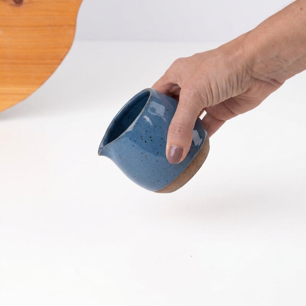 Molheira Cumbuca em cerâmica artesanal — tamanho 180ML, argila Flocos, esmalte Azul Safira