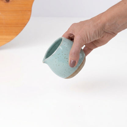 Molheira Cumbuca em cerâmica artesanal — tamanho 180ML, argila Flocos, esmalte Jujuba