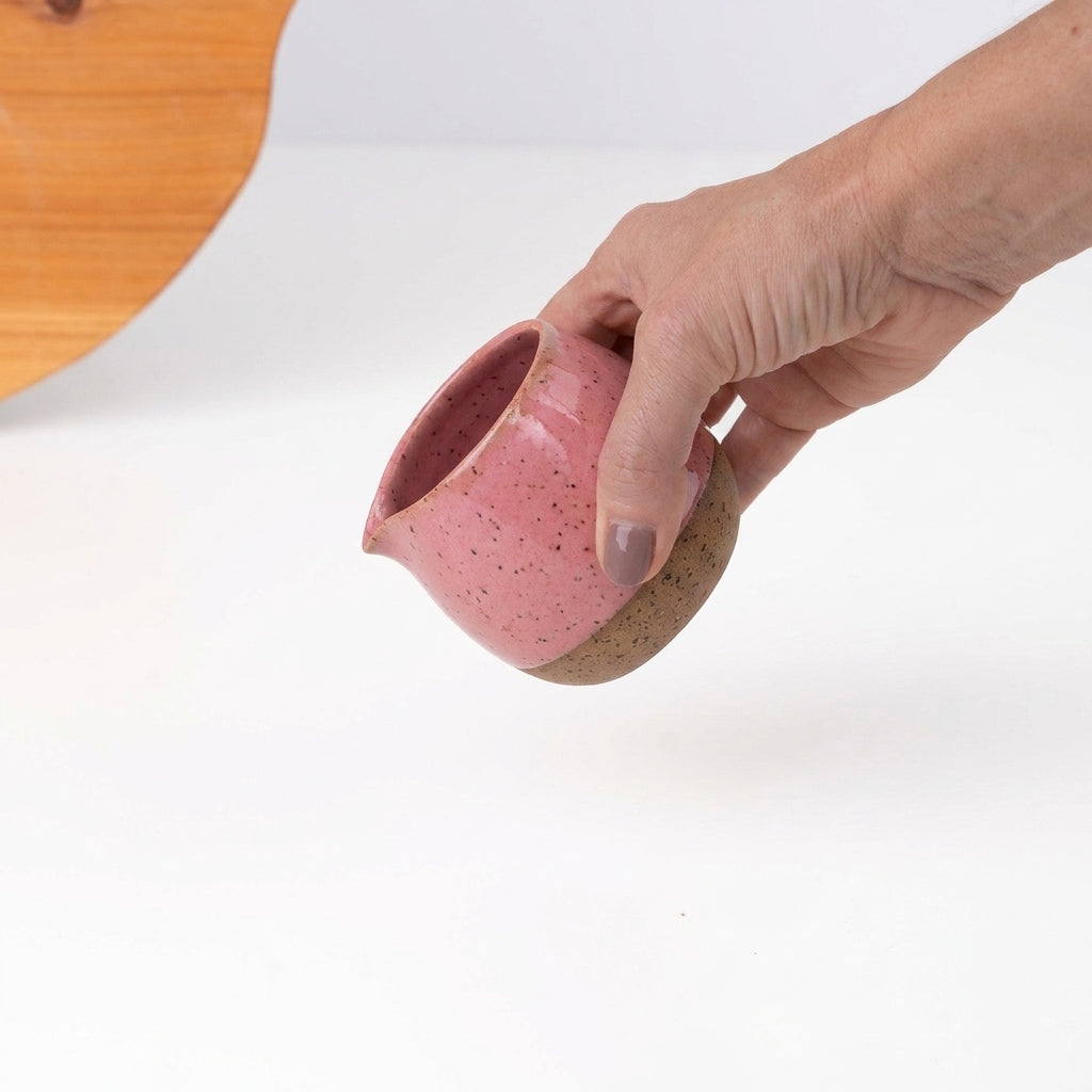 Molheira Cumbuca em cerâmica artesanal — tamanho 180ML, argila Flocos, esmalte Rosa Barbie
