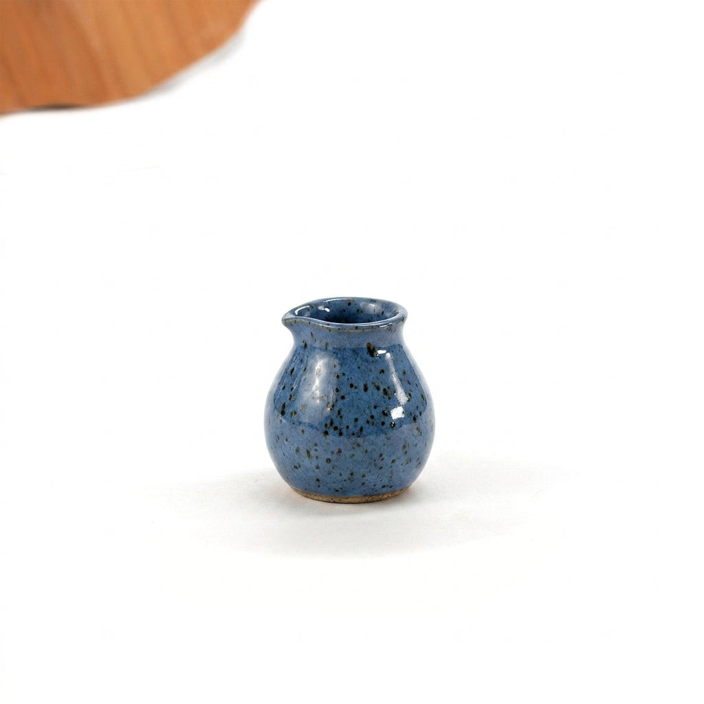 Molheira Esfera com bico em cerâmica artesanal — argila Flocos, esmalte Azul Safira