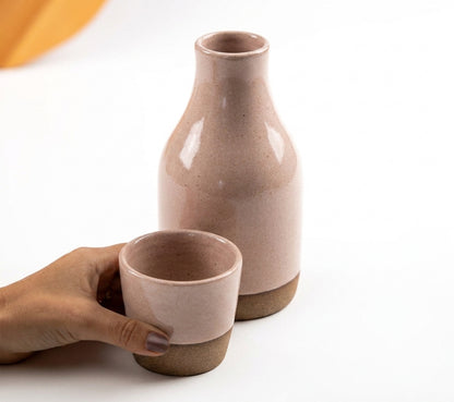 Moringa Slim com Copinho em cerâmica artesanal — argila Cappuccino, esmalte Nude