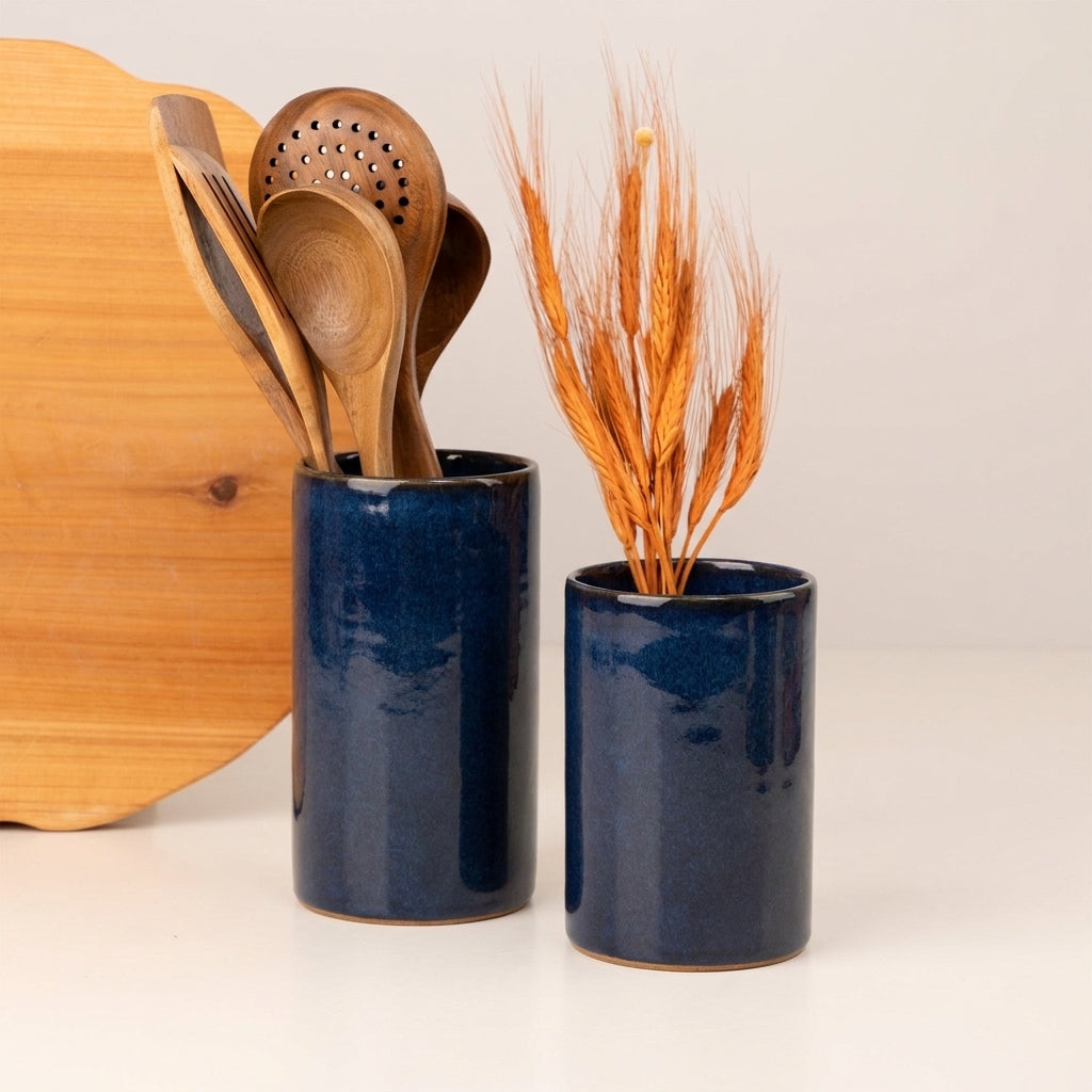 Porta Utensílios em cerâmica artesanal — argila Cappuccino, esmalte Lazuli