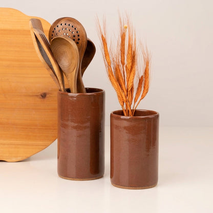 Porta Utensílios em cerâmica artesanal — argila Cappuccino, esmalte Sol de Terracota