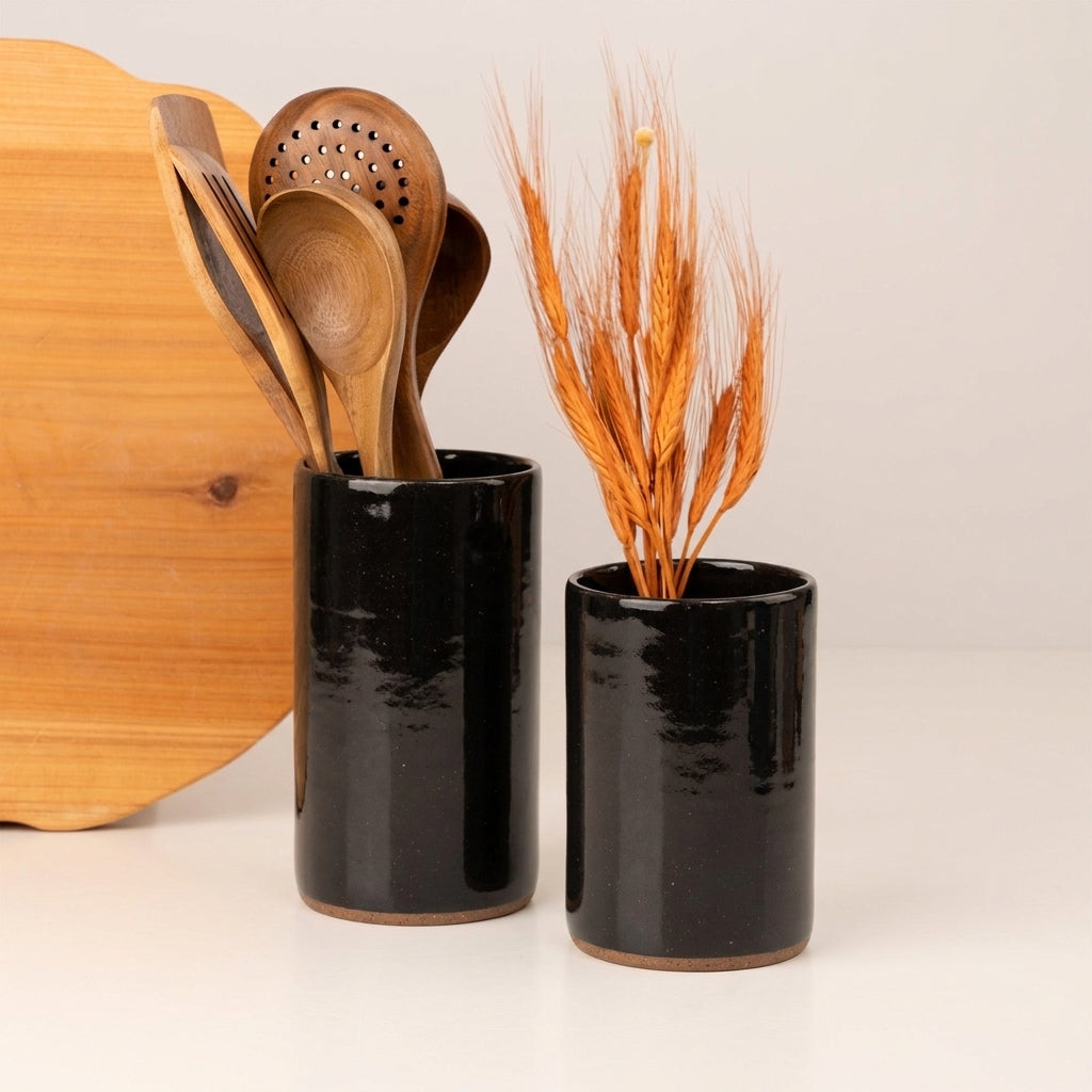 Porta Utensílios em cerâmica artesanal — argila Flocos, esmalte Preto Ébano