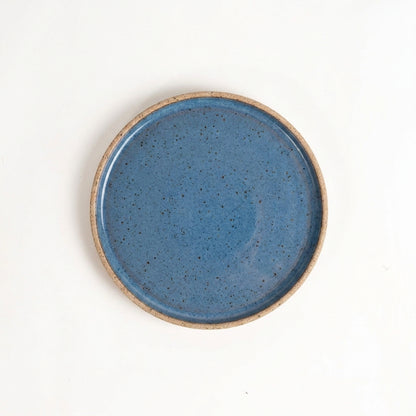 Prato Borda Reta Sobremesa em cerâmica artesanal — argila Flocos, esmalte Azul Safira