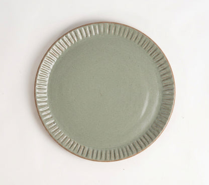 Prato Carving Refeição em cerâmica artesanal — argila Cappuccino, esmalte Verde Menta