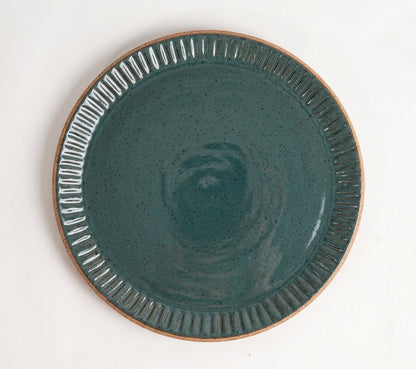 Prato Carving Refeição em cerâmica artesanal — argila Flocos, esmalte Verde Exército