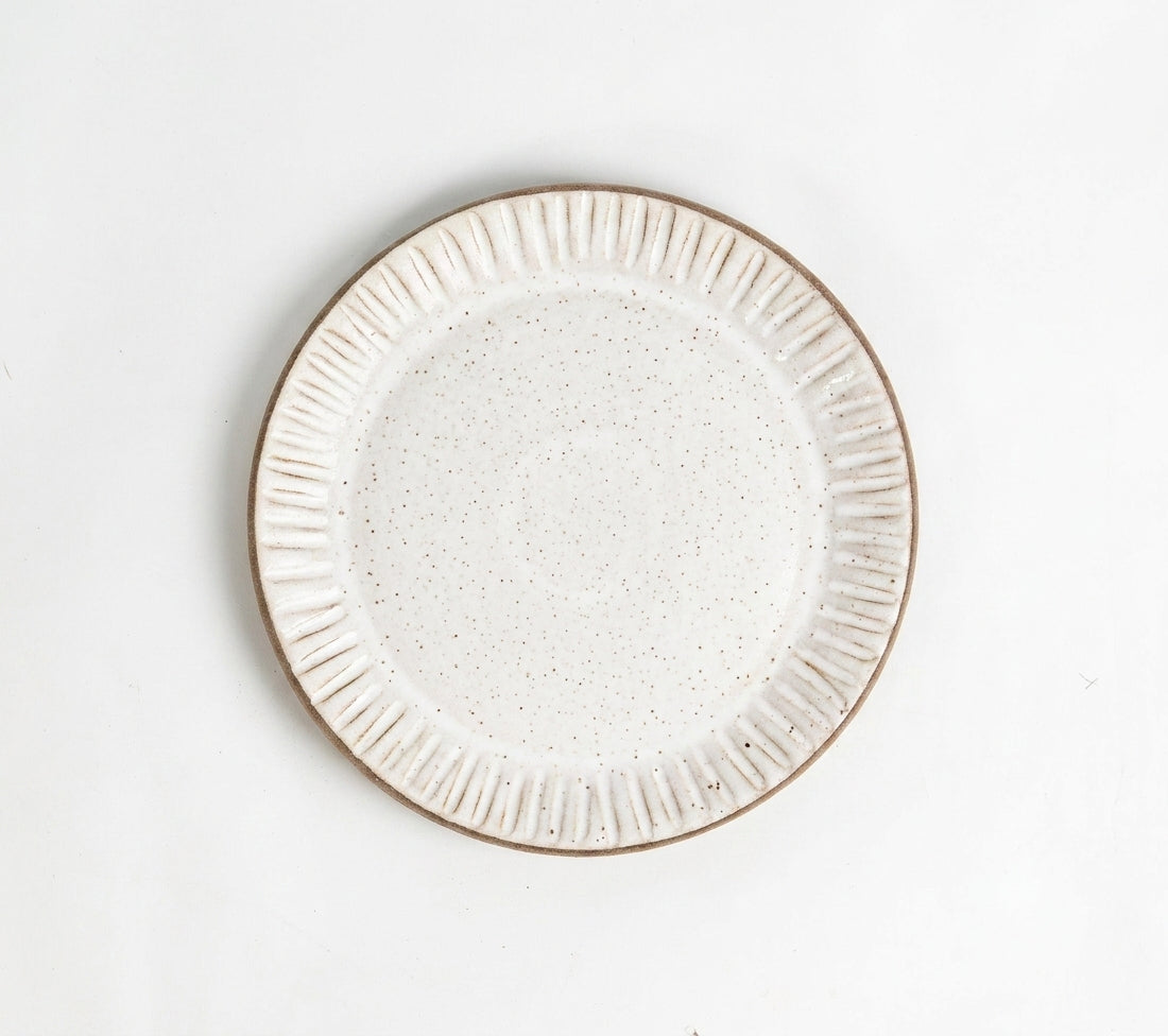 Prato Carving Sobremesa em cerâmica artesanal — argila Flocos, esmalte Branco AMME