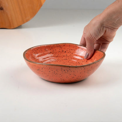 Prato Encontro Fundo Orgânico em cerâmica artesanal — tamanho 22CM, argila Flocos, esmalte Laranja Intenso